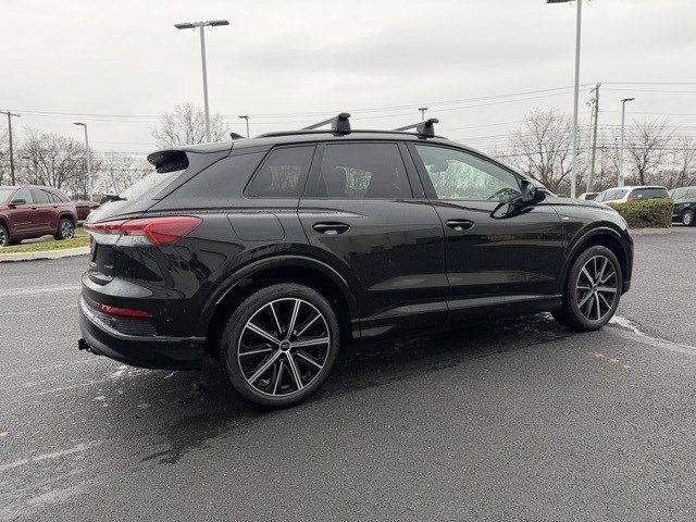 Used 2022 Audi Q4 e-tron Premium Plus image 7