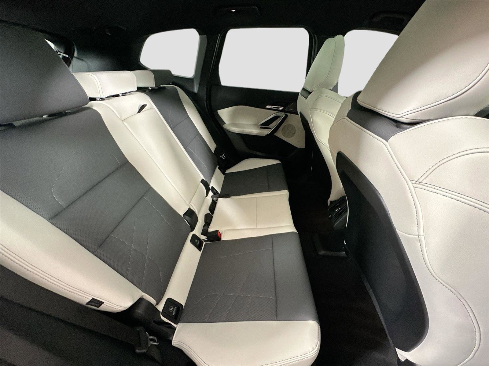 New 2026 BMW X1 xDrive28i w/ Convenience Package image 28