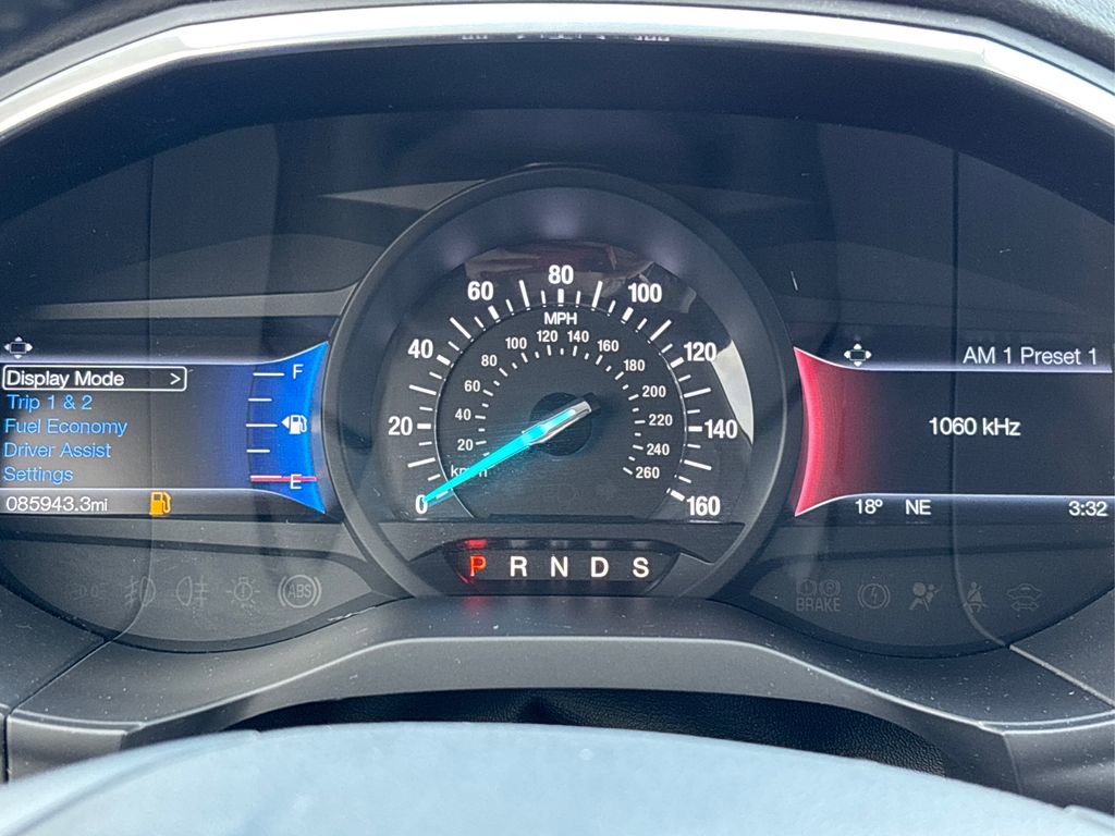 Used 2016 Ford Edge Titanium w/ Technology Package image 21