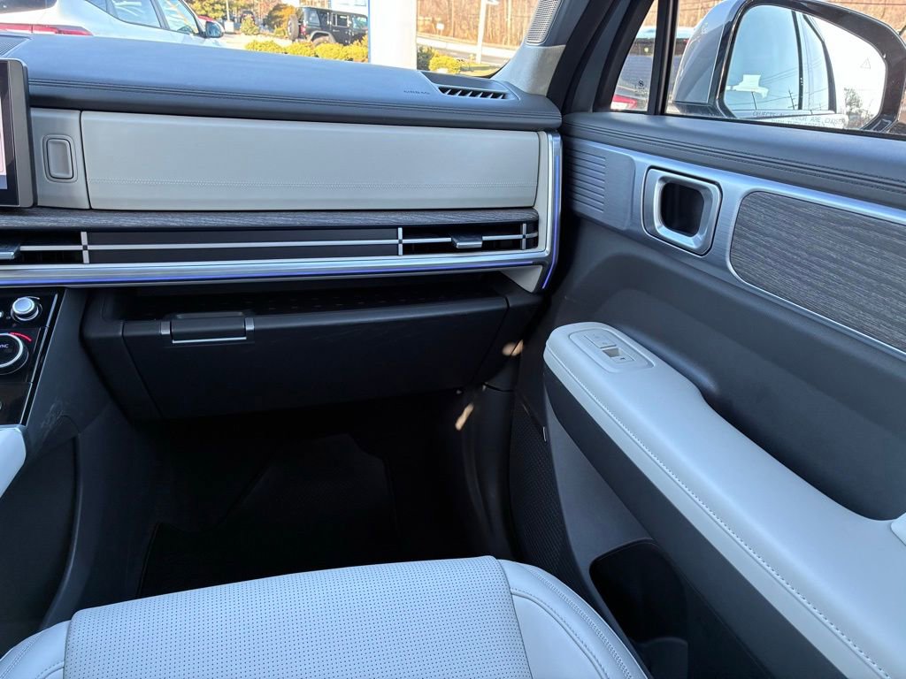Used 2024 Hyundai Santa Fe Calligraphy image 40