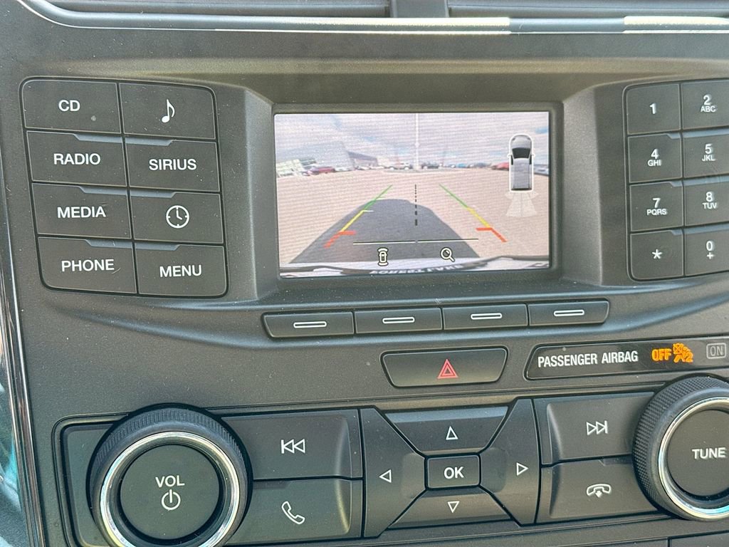 Used 2016 Ford Explorer XLT image 11