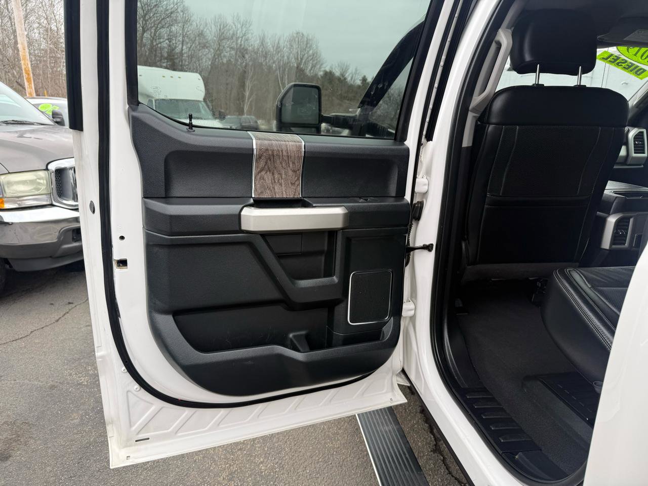 Used 2019 Ford F350 Lariat w/ Lariat Ultimate Package image 31