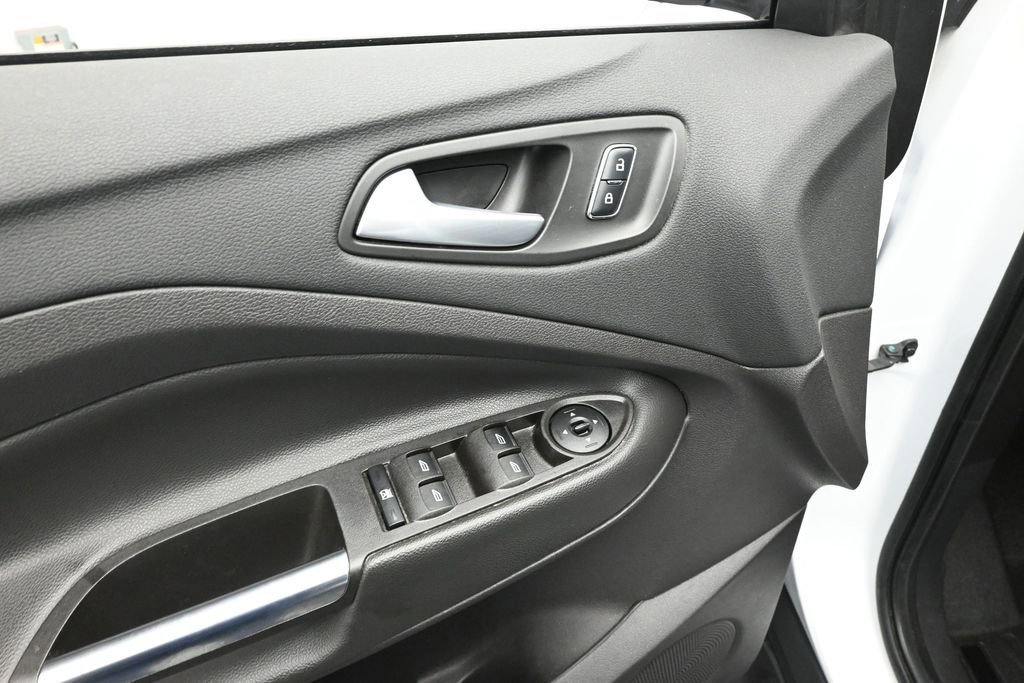 Used 2016 Ford Escape SE image 10