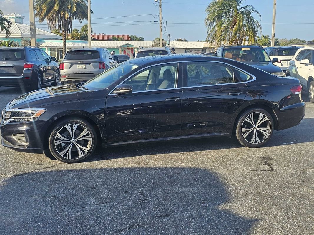 Used 2021 Volkswagen Passat 2.0T SE image 2