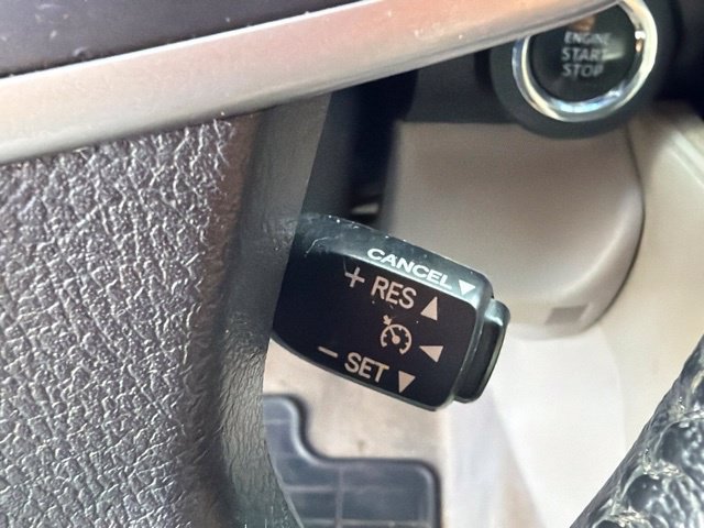Used 2012 Toyota Camry XLE FWD image 23