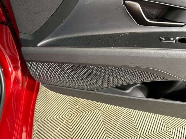 Used 2025 Hyundai Elantra Sport image 29