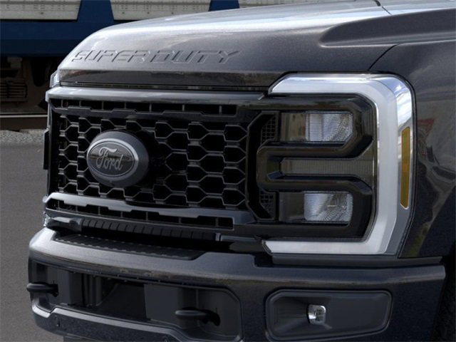 New 2026 Ford F250 Lariat w/ Black Appearance Package image 28