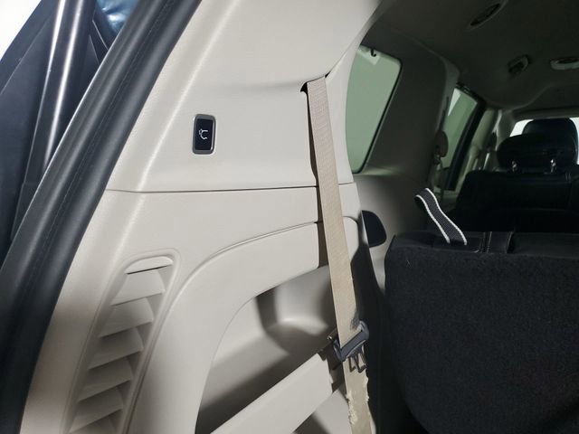 Used 2022 Chrysler Pacifica Touring-L image 33