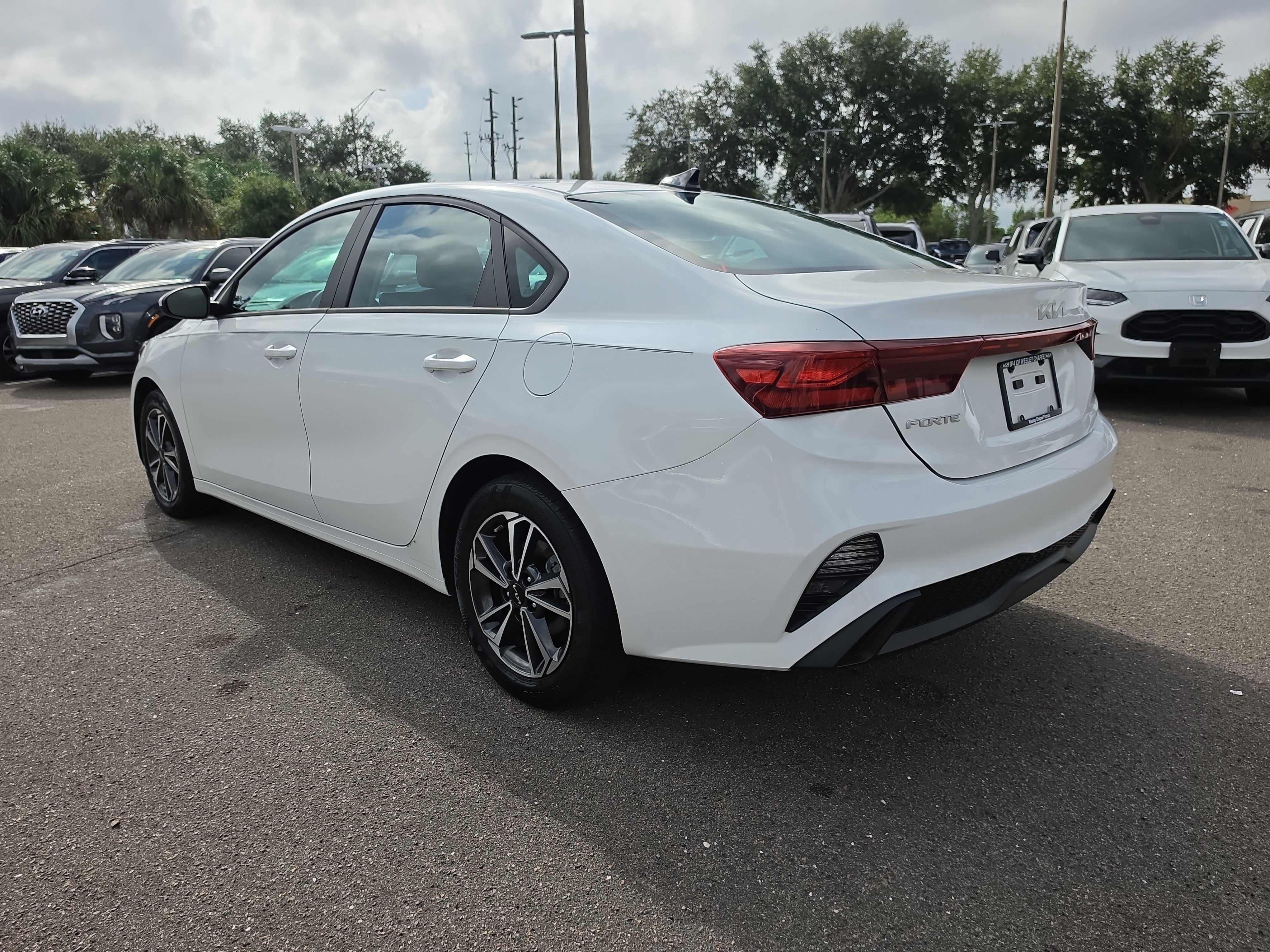 Certified 2023 Kia Forte LXS FWD image 6