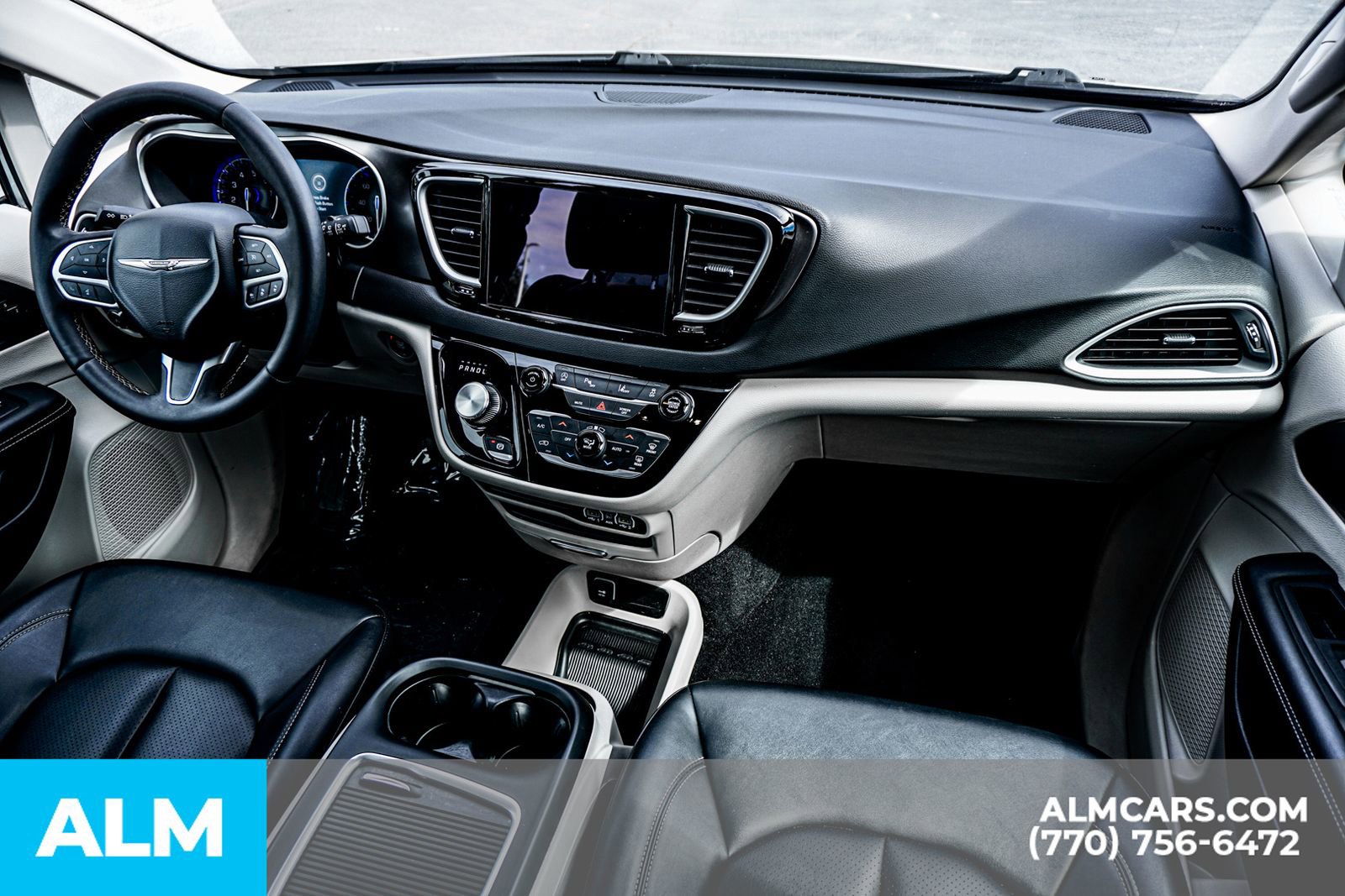 Used 2024 Chrysler Pacifica Touring-L image 26