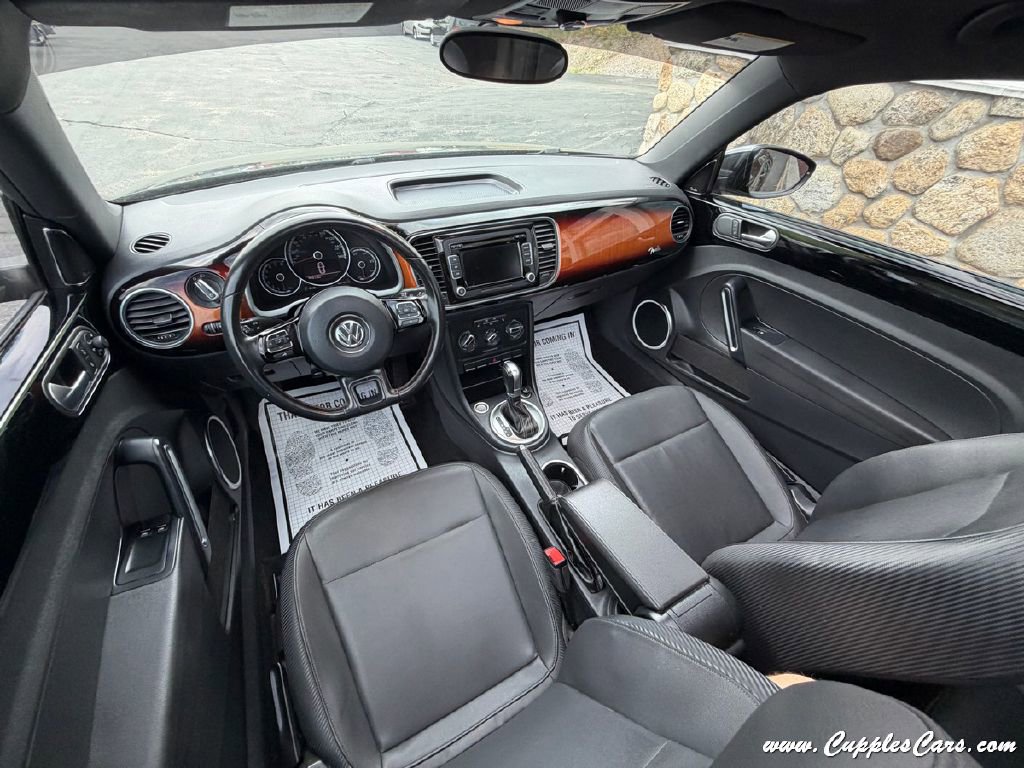 Used 2013 Volkswagen Beetle 2.5 Fender FWD image 23