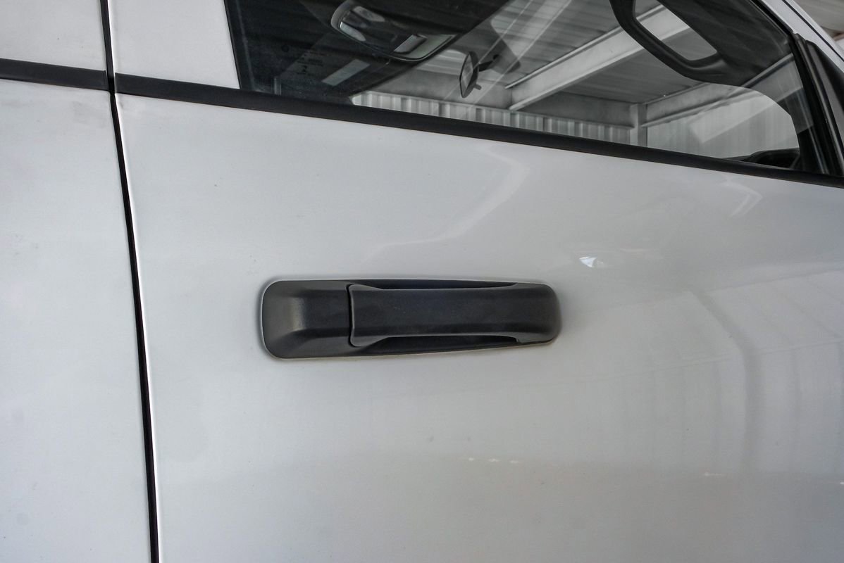 Used 2022 RAM 3500 Tradesman w/ Chrome Appearance Group image 40