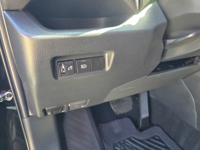 Used 2023 Toyota RAV4 LE AWD/4WD image 27