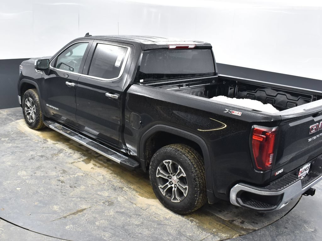 Used 2024 GMC Sierra 1500 SLT w/ X31 Off-Road Package AWD/4WD image 38