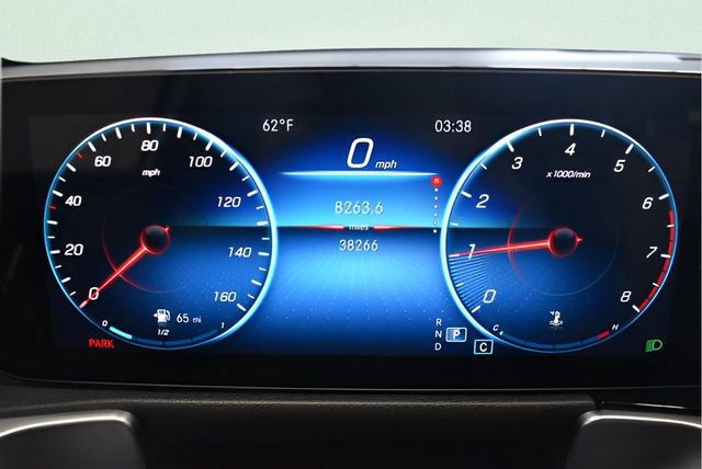 Used 2023 Mercedes-Benz GLB 250 4MATIC image 25