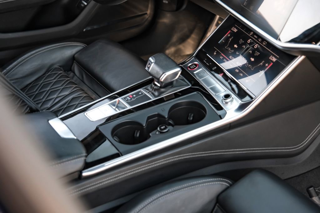 Used 2021 Audi S6 Premium Plus w/ S6 Executive Package AWD/4WD image 20