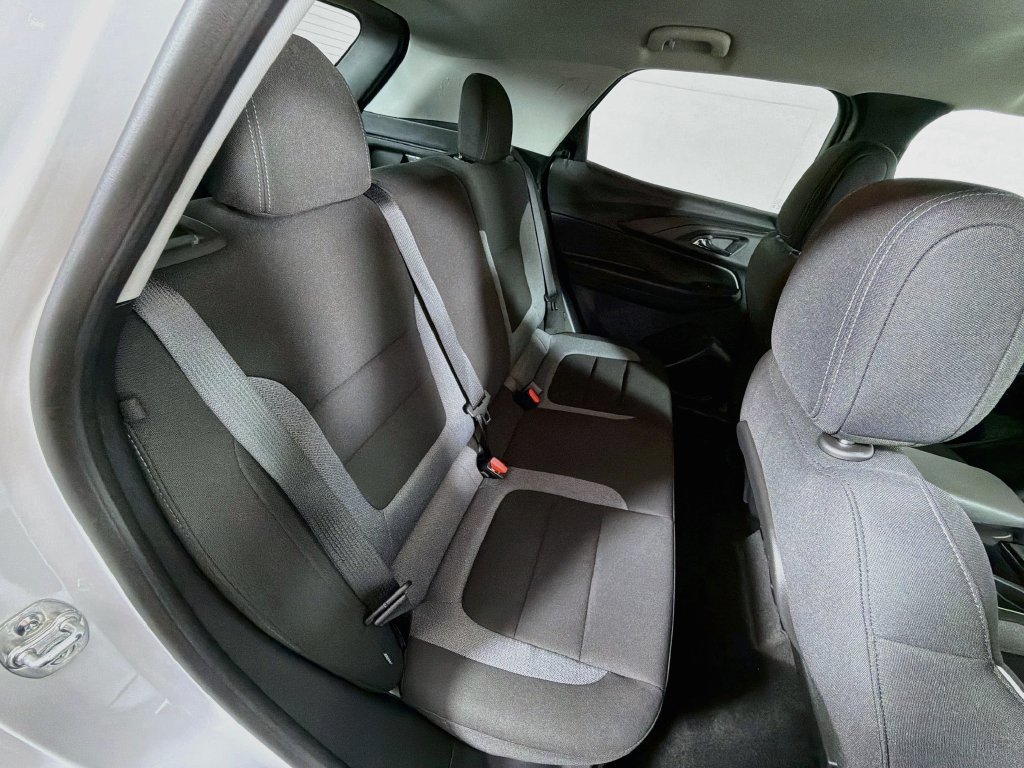 Used 2025 Chevrolet TrailBlazer LS w/ LS Convenience Package FWD image 25