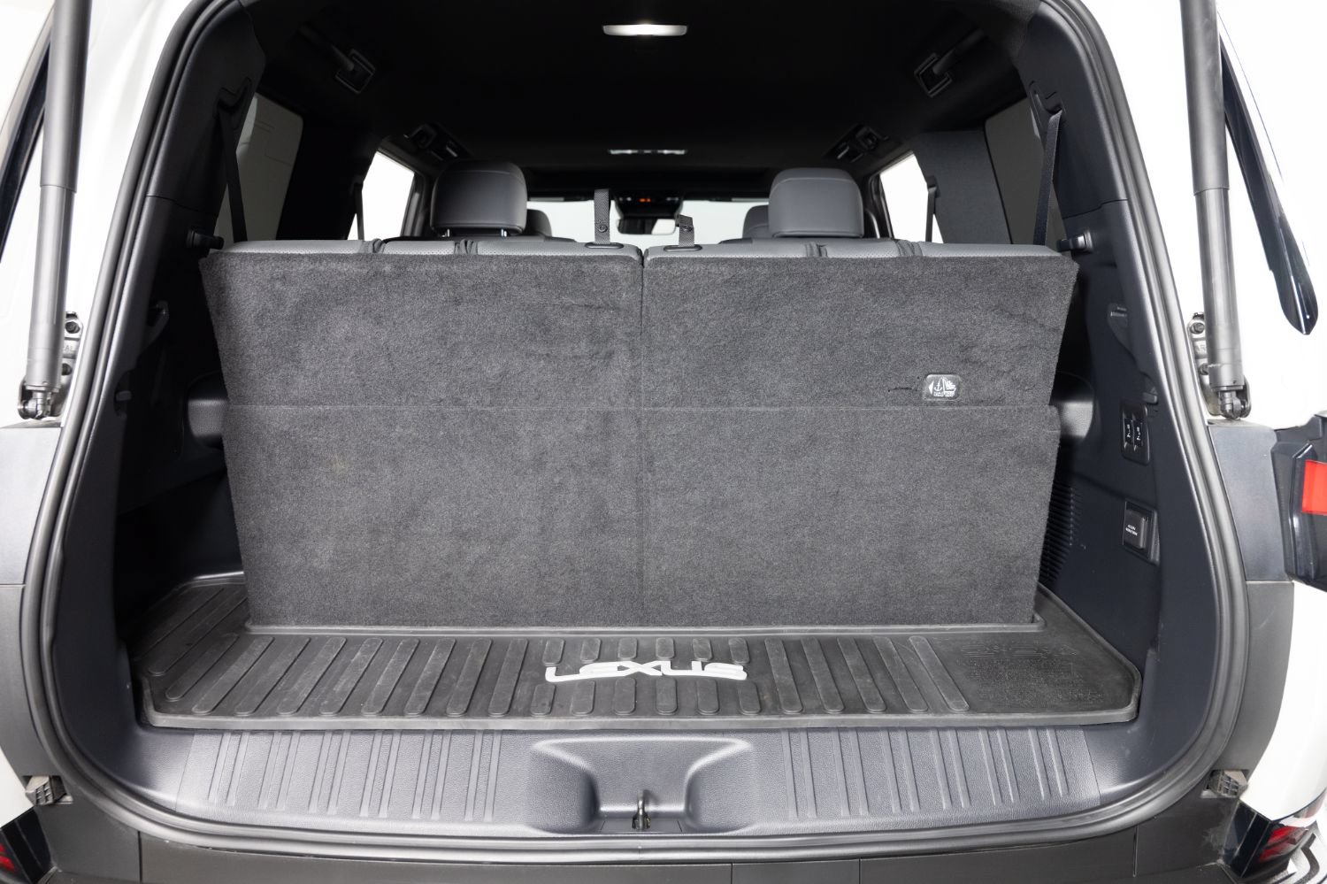 Used 2025 Lexus GX 550 w/ Accessory Package (2T) AWD/4WD image 22
