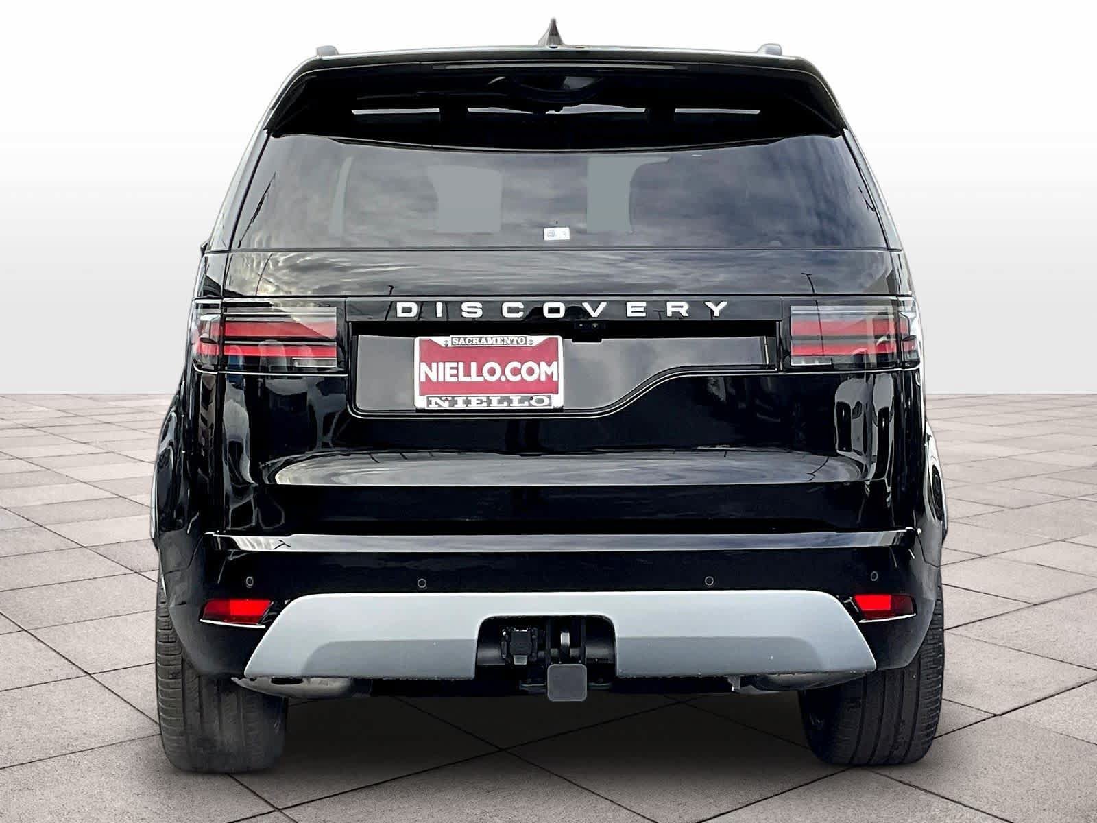 New 2025 Land Rover Discovery Metropolitan Edition AWD/4WD image 6
