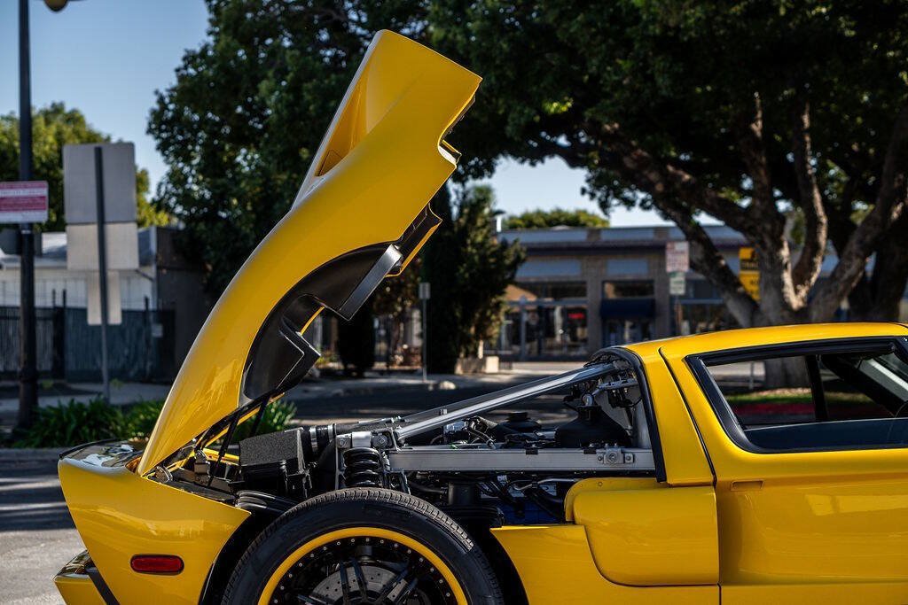Used 2006 Ford GT RWD image 77