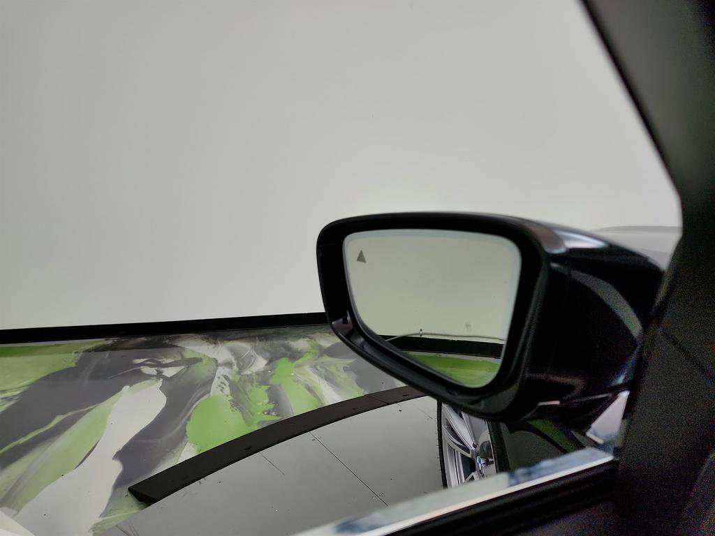 Used 2017 BMW 740i RWD image 16