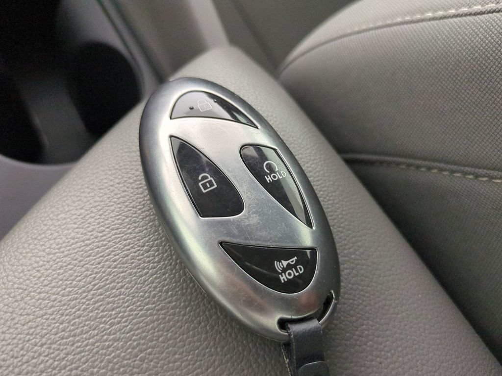Used 2024 Hyundai Elantra SEL FWD image 36
