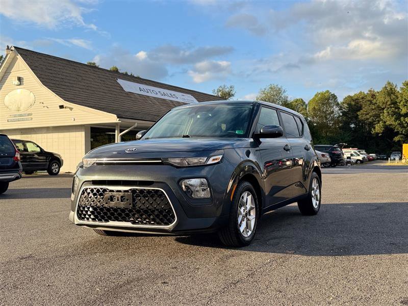 Used 2020 Kia Soul S image 2