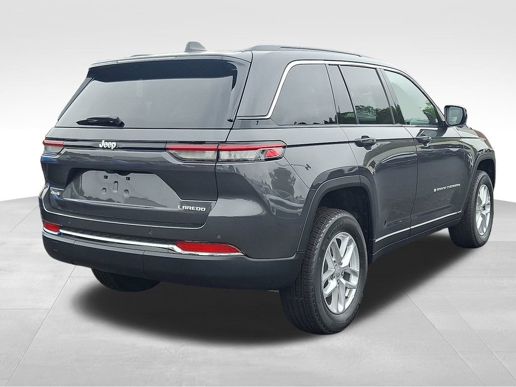New 2025 Jeep Grand Cherokee Laredo X image 7