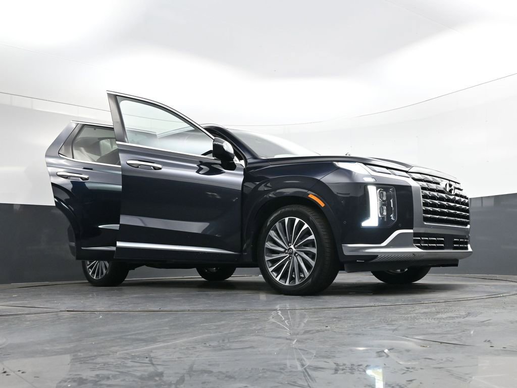 Used 2024 Hyundai Palisade Calligraphy image 38