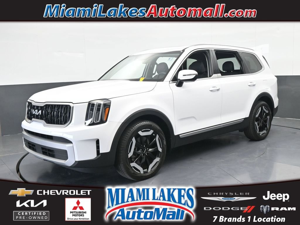 Used 2023 Kia Telluride EX image 1