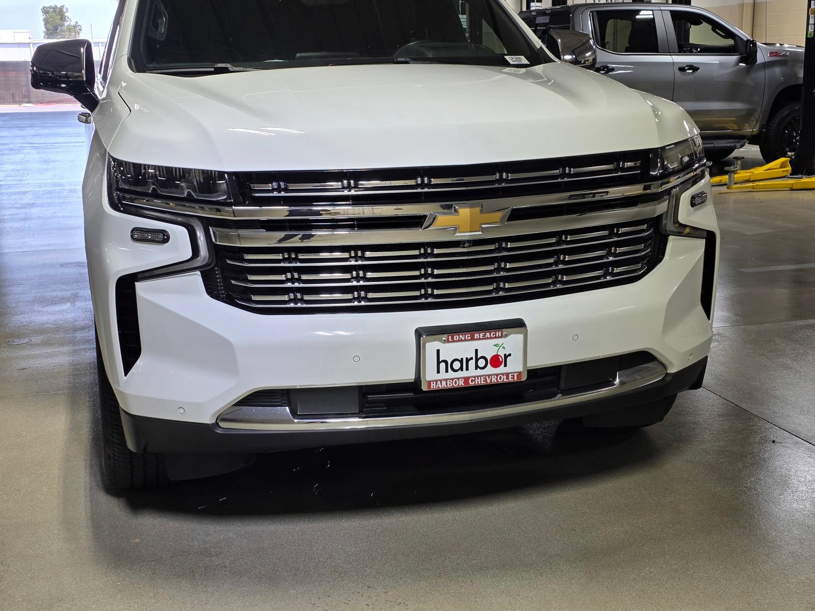Used 2023 Chevrolet Tahoe Premier AWD/4WD image 9