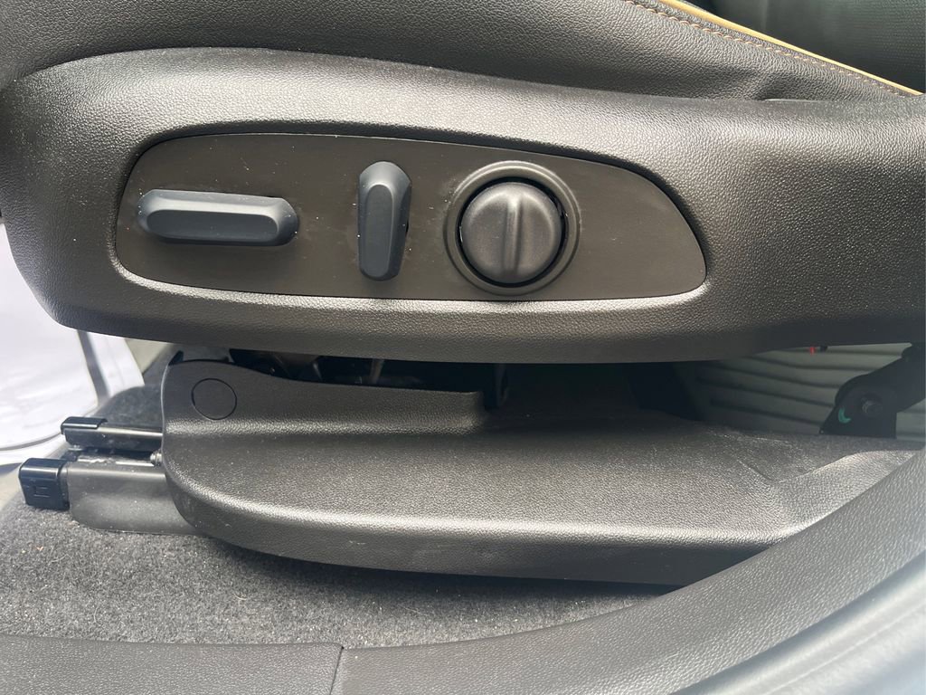 Certified 2023 Chevrolet Blazer Premier w/ Driver Confidence II Package image 19