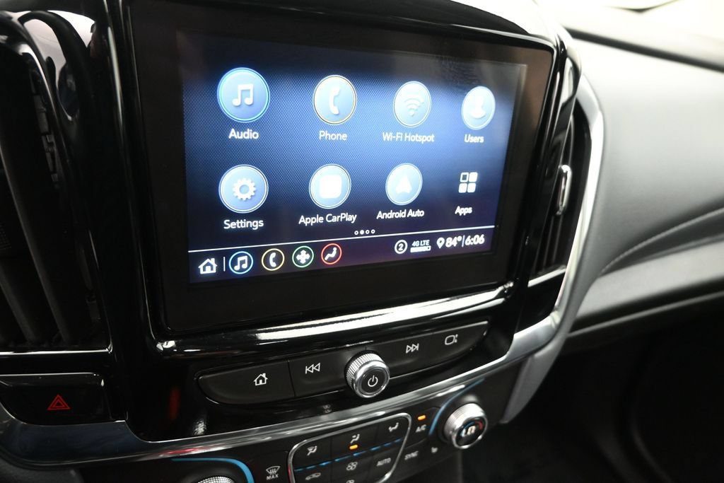 Used 2020 Chevrolet Traverse LT FWD image 12