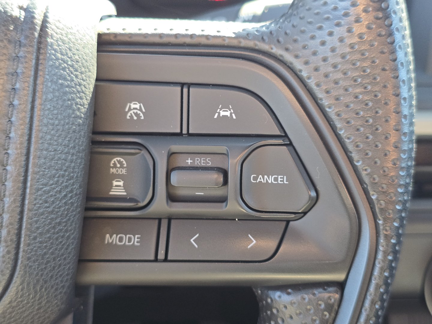 Used 2024 Toyota Tacoma SR AWD/4WD image 29