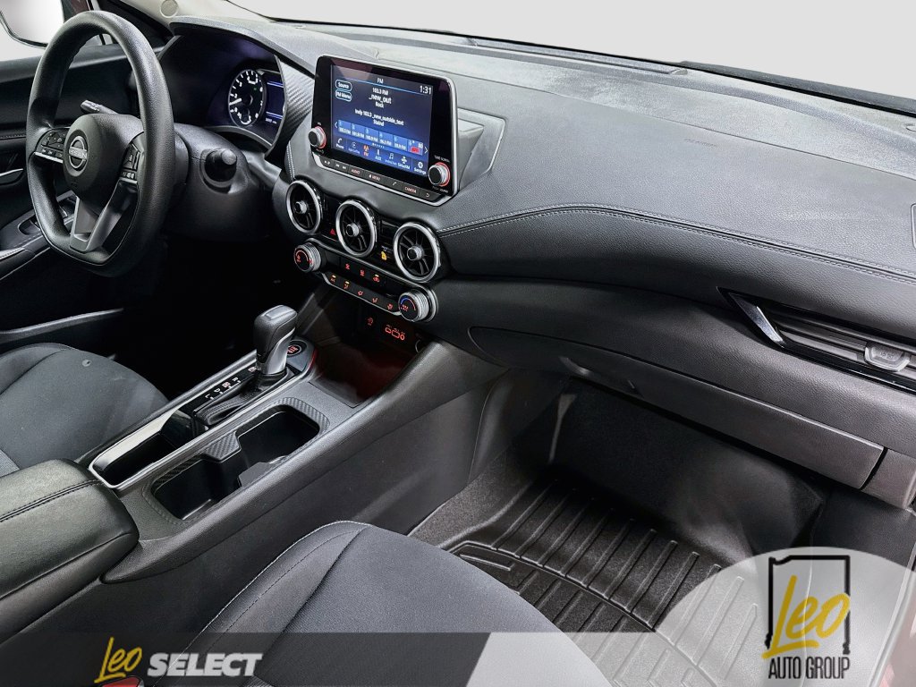 Used 2024 Nissan Sentra SV FWD image 29