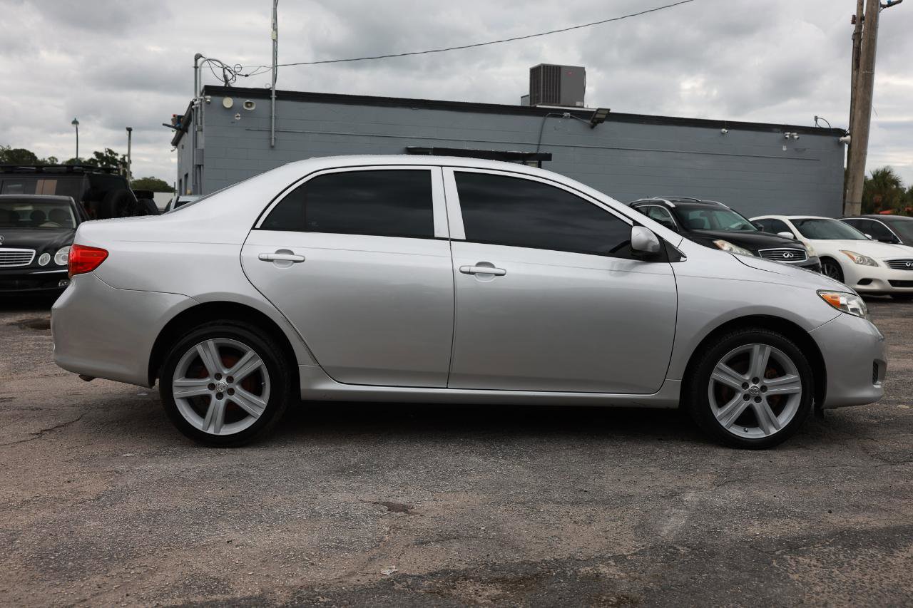 Used 2010 Toyota Corolla LE FWD image 13