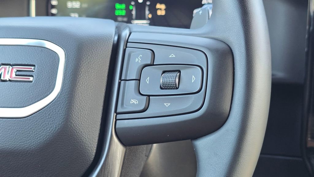 Used 2024 GMC Sierra 1500 AT4 w/ Technology Package AWD/4WD image 31