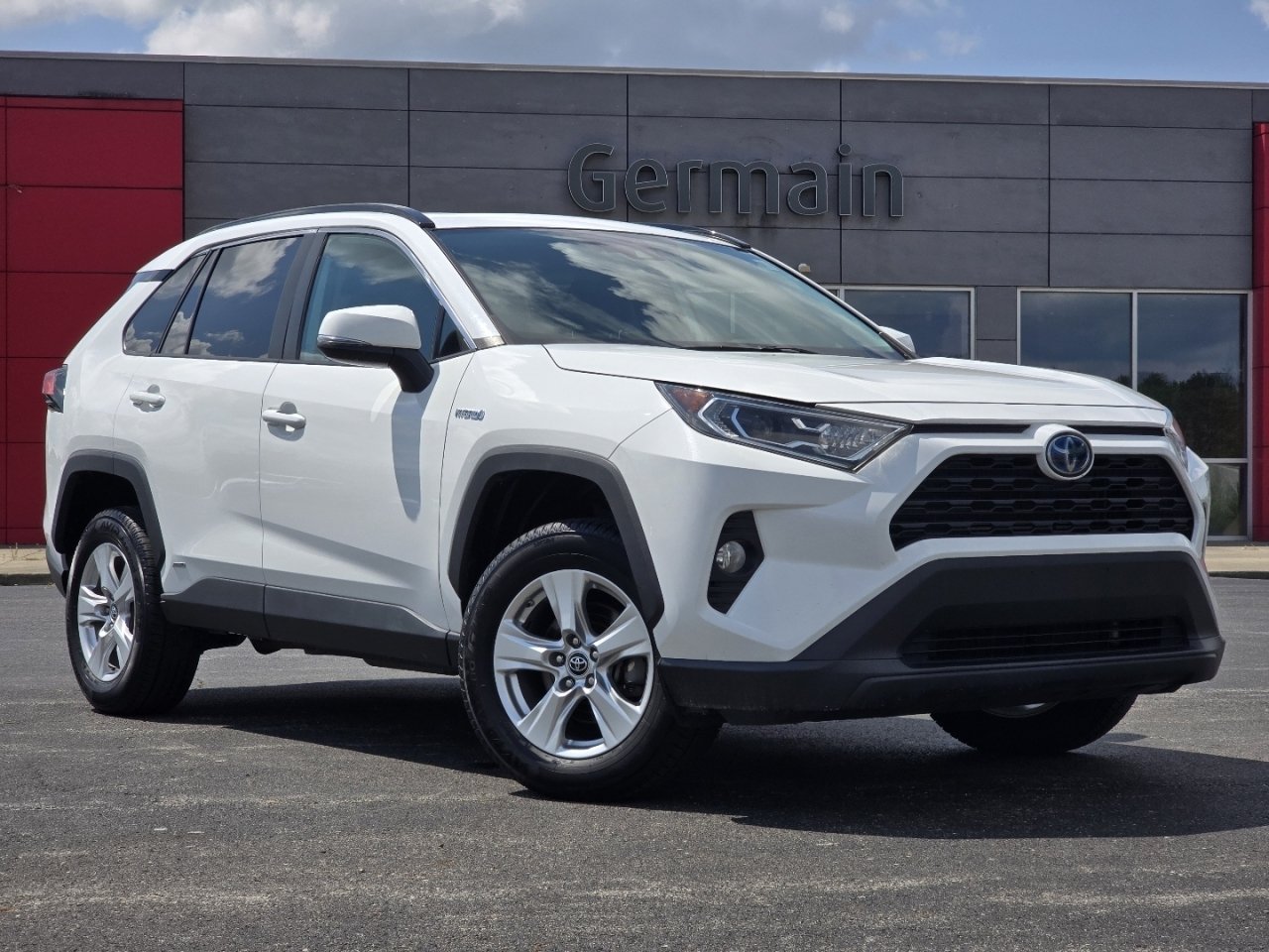 Certified 2019 Toyota RAV4 XLE w/ Convenience Package AWD/4WD image 2