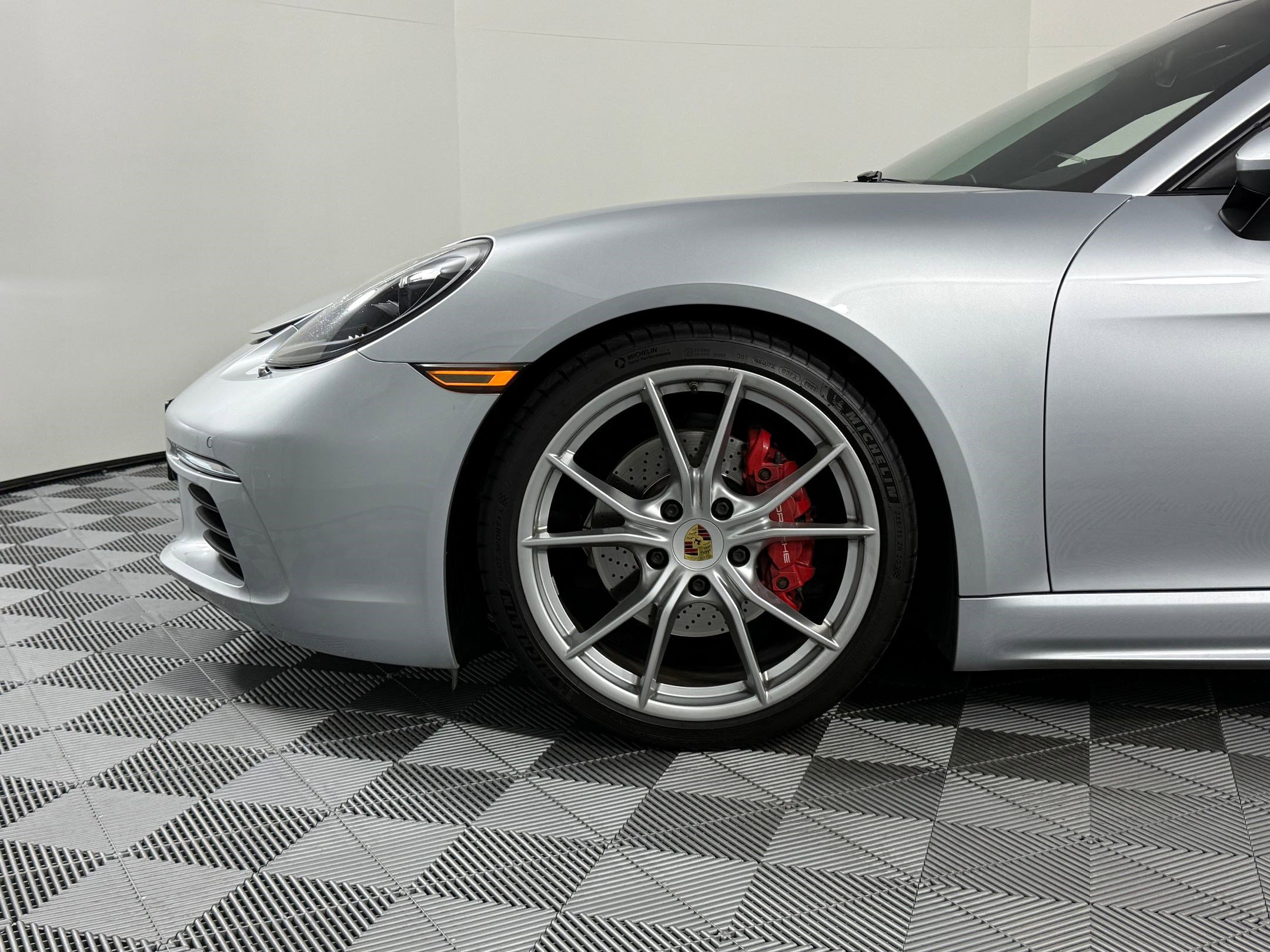 Used 2017 Porsche 718 Cayman S image 12