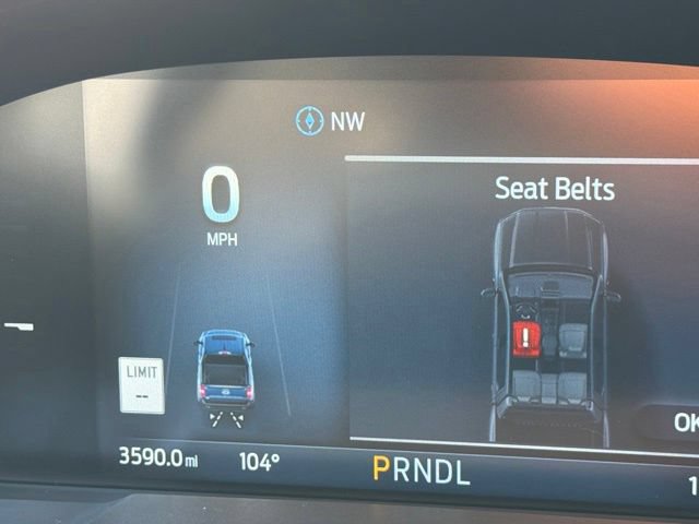 Used 2025 Ford Maverick Lariat w/ 4K Tow Package AWD/4WD image 32