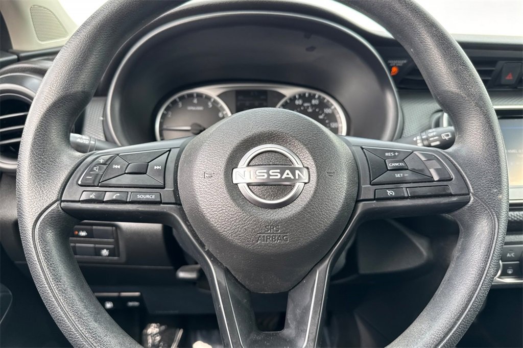 Used 2023 Nissan Kicks S image 22