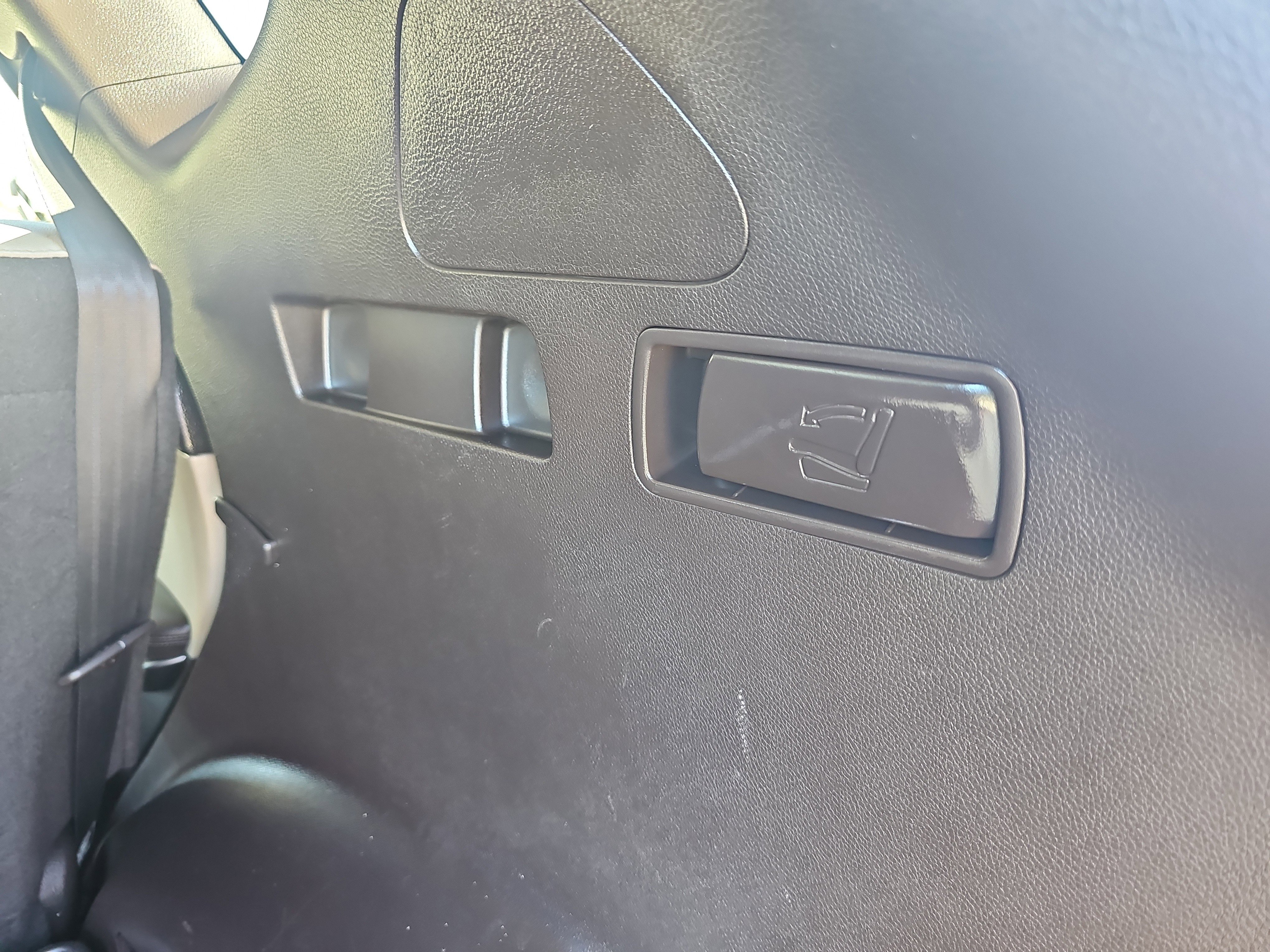 Used 2018 Hyundai Santa Fe Sport image 12