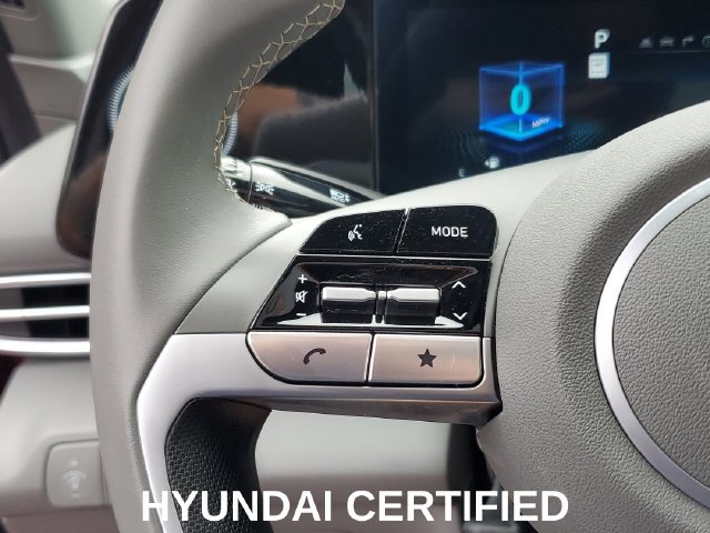 Used 2025 Hyundai Elantra SEL FWD image 14