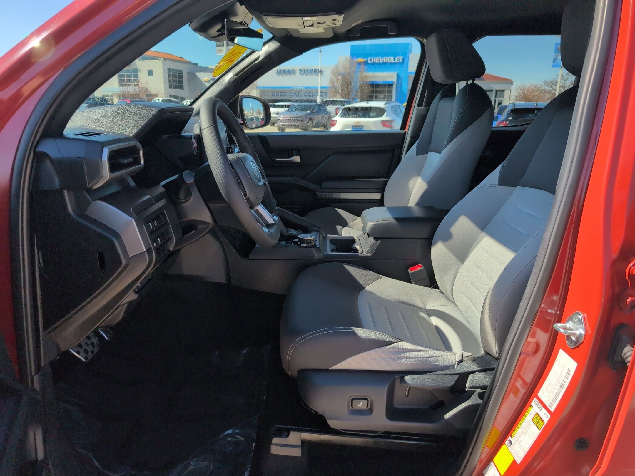 Used 2025 Toyota Tacoma TRD Sport image 25