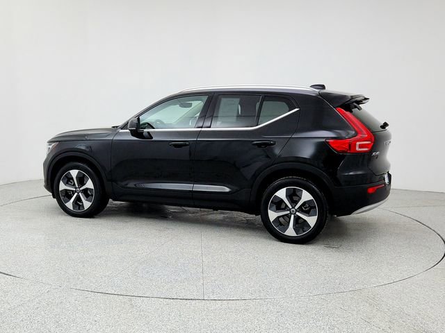 Certified 2023 Volvo XC40 B5 Plus w/ Protection Package Premier image 7