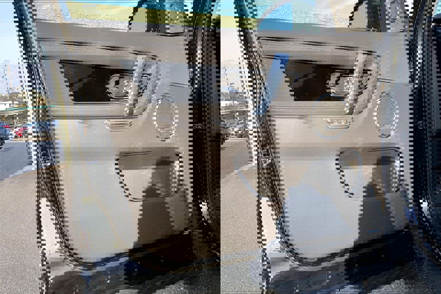 Used 2024 Land Rover Discovery Sport S image 21