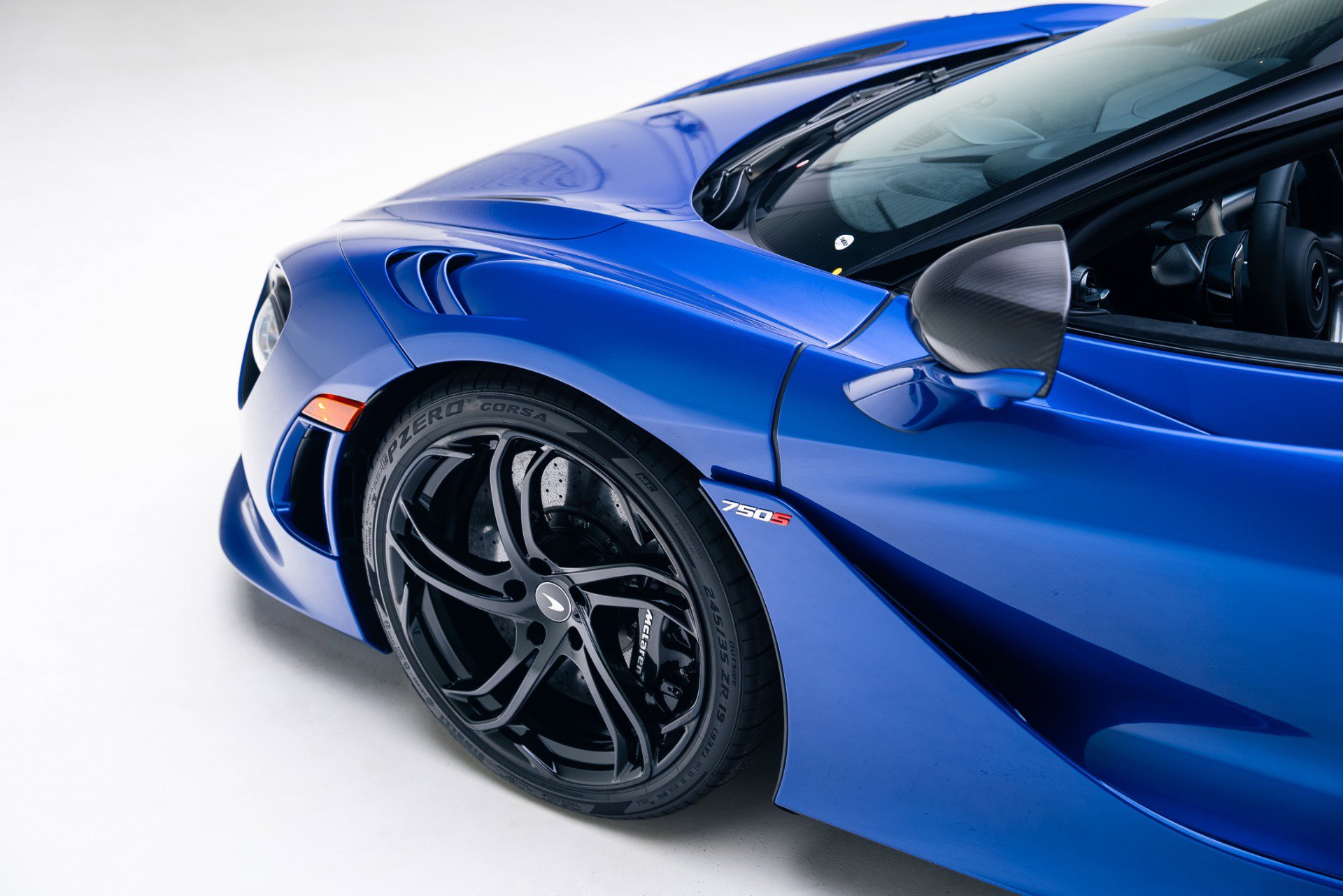 Used 2024 McLaren 750S Spider image 18