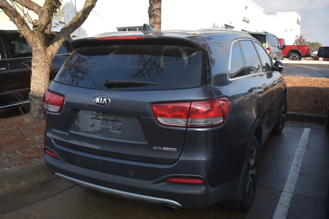 Used 2017 Kia Sorento EX w/ EX Premium Package image 4