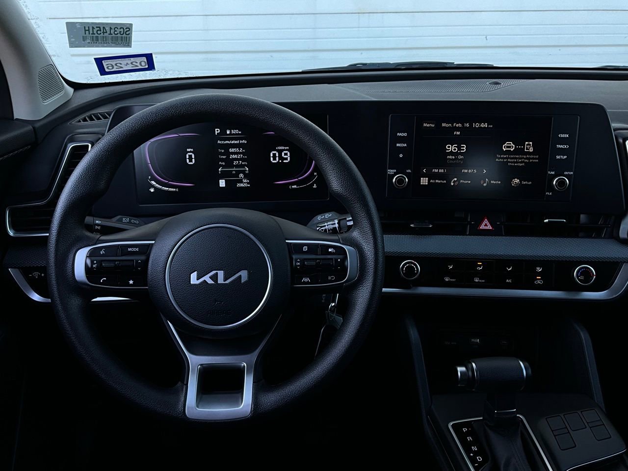 Used 2025 Kia Sportage LX image 13