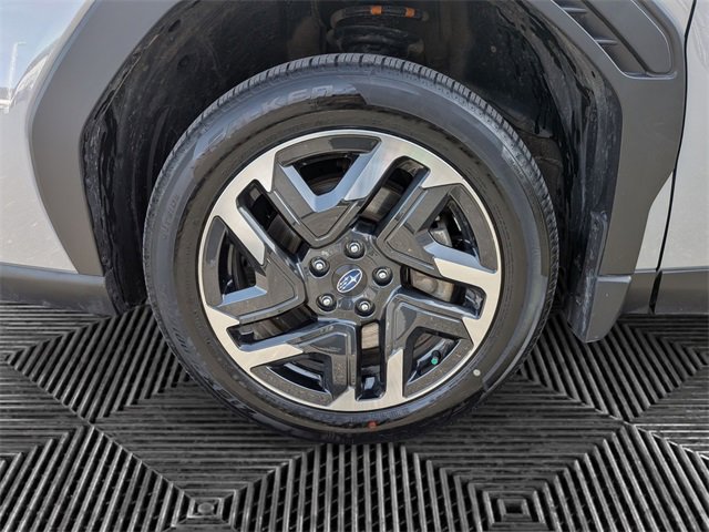 Used 2025 Subaru Forester Limited w/ Popular Package image 9